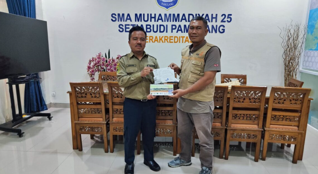 Buktikan Kepedulian Nyata, SMA Muhammadiyah 25 Pamulang Salurkan Donasi Rp23,4 Juta untuk Korban Bencana Sumatera